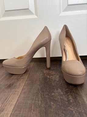 Jessica Simpson Ansley Nude Leather Platform Heels